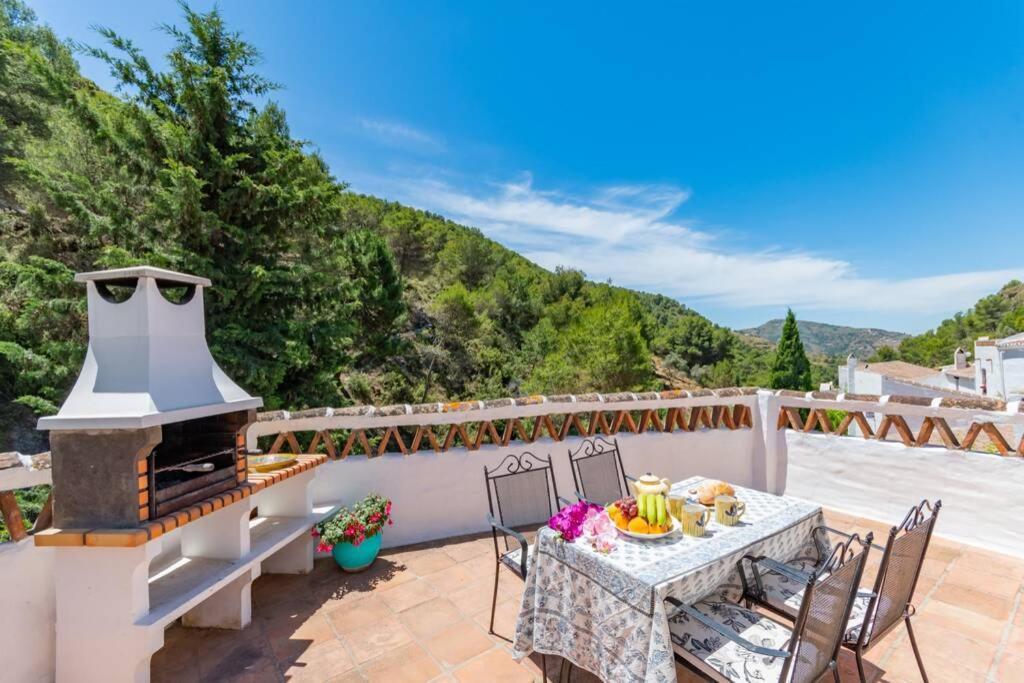 Casa Rosa, Con Encanto Y Piscina Climatizada Frigiliana Eksteriør bilde