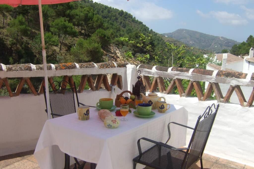 Casa Rosa, Con Encanto Y Piscina Climatizada Frigiliana Eksteriør bilde