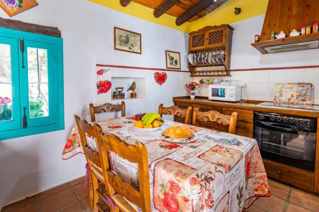 Casa Rosa, Con Encanto Y Piscina Climatizada Frigiliana Eksteriør bilde